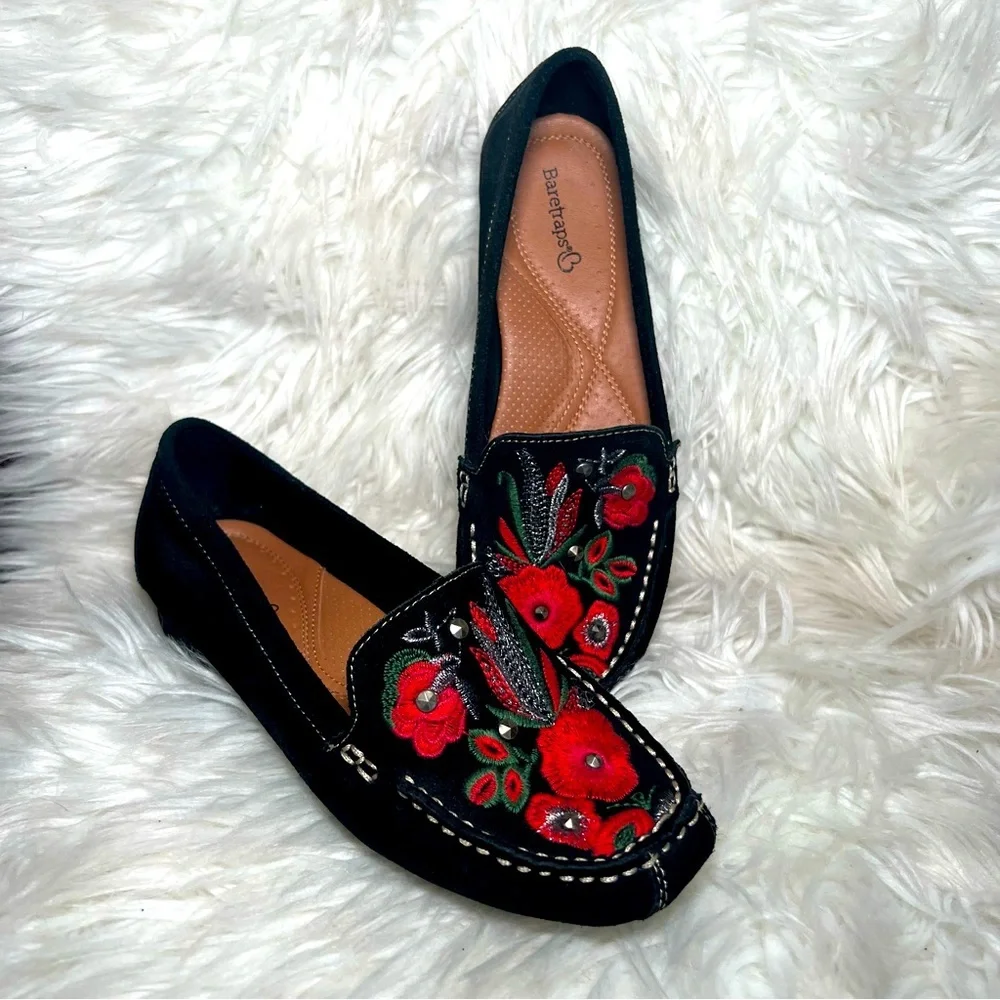 Beartraps Otella Embroidered Suede Loafer/Moccasin Size 7 Black Beautiful Flats - Picture 2 of 9